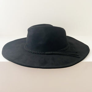 Flop Hat in Black