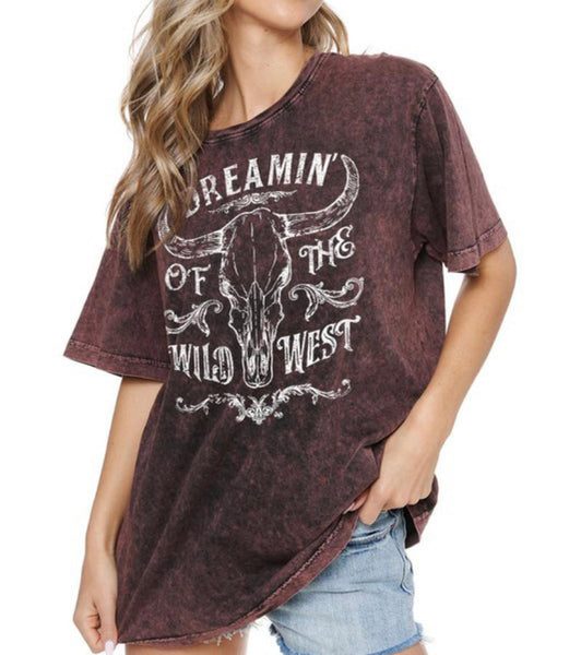 Dreamin of the Wild West Tee in Wine