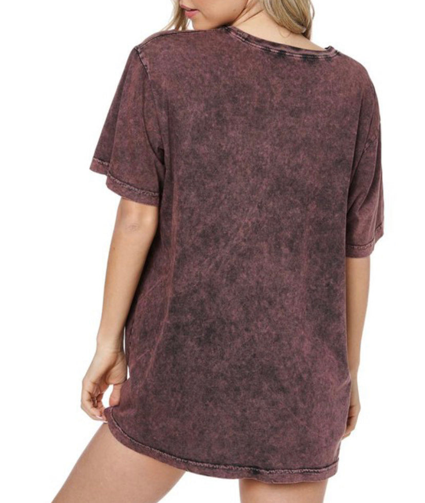 Dreamin of the Wild West Tee in Wine – Illume Boutique